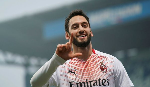 关于AC米兰迎英超关键赛；赛后官宣签约；球迷炸锅；心理建设被强调的信息-爱游戏